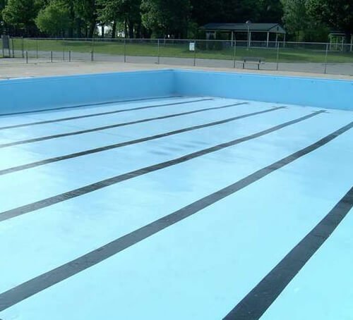 Poured-Concrete-Swimming-Pool-Repair-IN-Epoxy-Pool-Paint